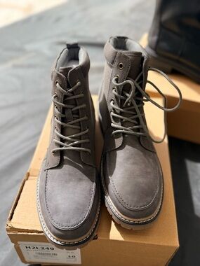 Men's Gray Lace-Up Casual Boots